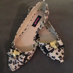 NWOT Betsy Johnson Flats!